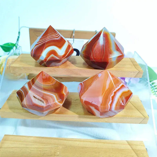 Crystal Crafts Meditation Gemstone Fengshui Natural Stone Red Sardonyx Agate Diamond Carving Crafts For Decoration Gifts