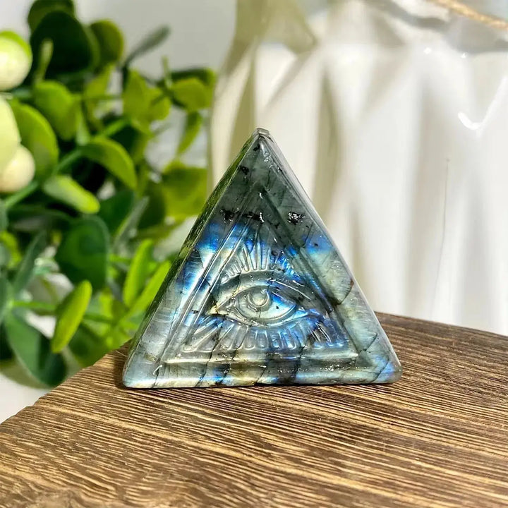 wholesale Natural Healing Crystal Labradorite Triangle Devil's Eye Carving crafts for Room decoration - Fairy healing crystal